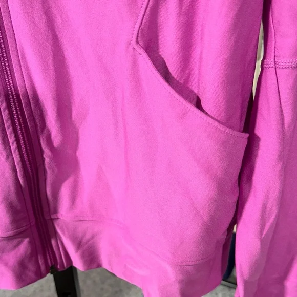 Nike Women's Fuchsia Jacket NWOT - Picture 4 of 5